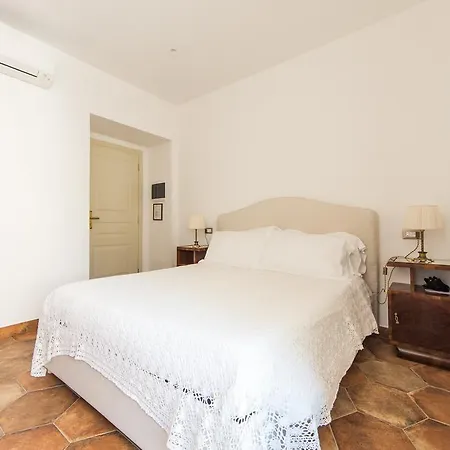 بيت ضيافة Residenza Il Campanile