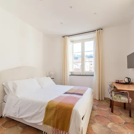 Il Campanile Guest house 2*