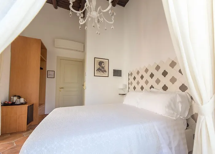 Residenza Il Campanile 게스트하우스 4*